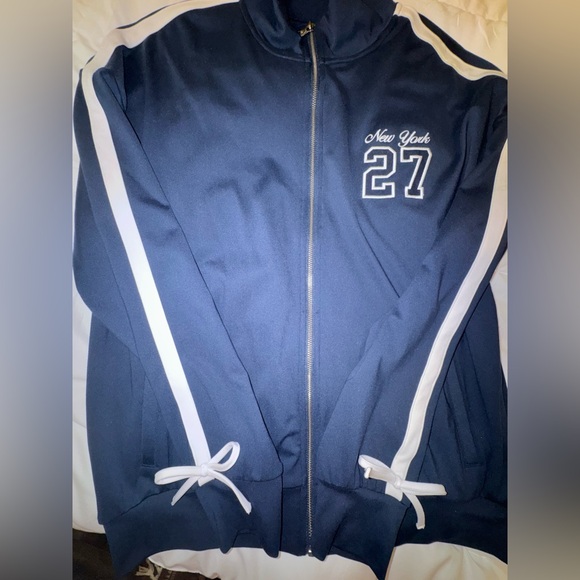 Gilly Hicks Active Recharge Blue & White Bow Sleeves Jacket NWOT - Picture 4 of 6